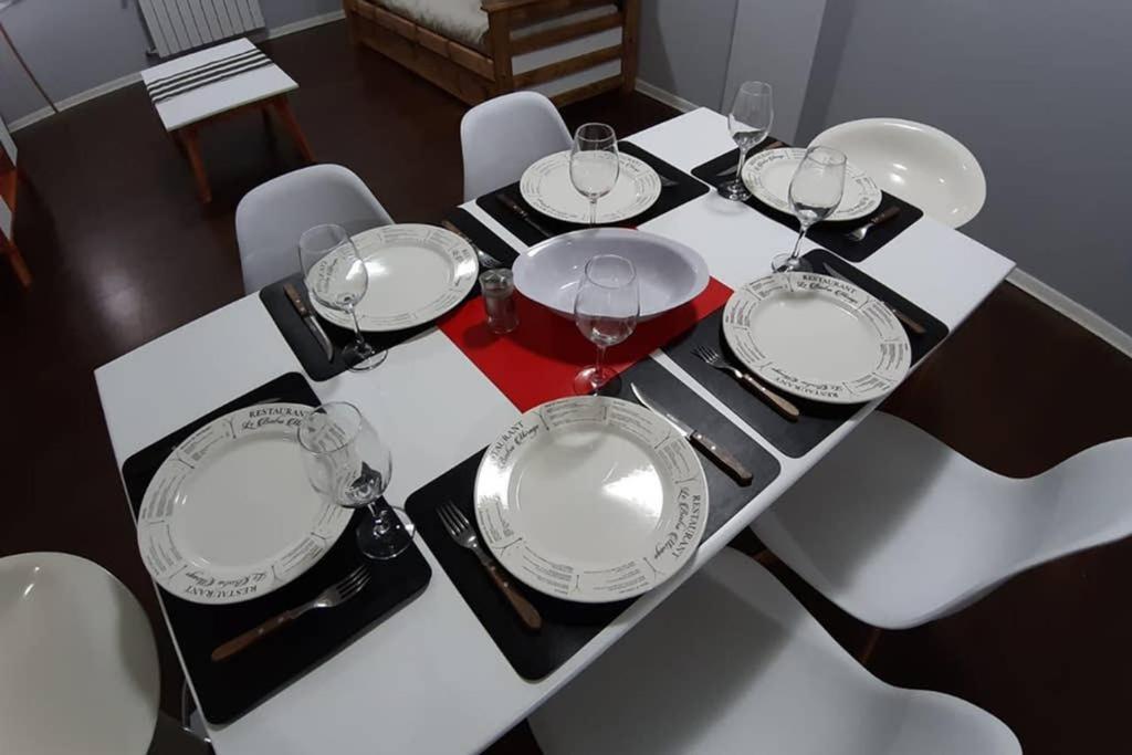 Departamento En El Centro De Bariloche Tbアパートメント エクステリア 写真