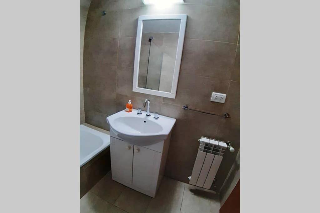 Departamento En El Centro De Bariloche Tbアパートメント エクステリア 写真